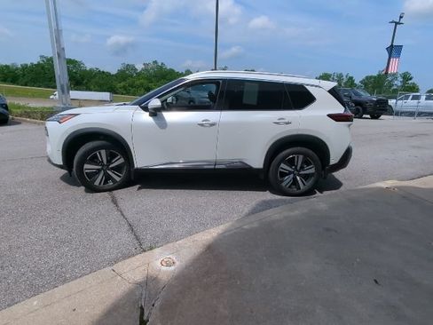 Used 2023 Nissan Rogue SL w/ SL Premium Package AWD/4WD image 29