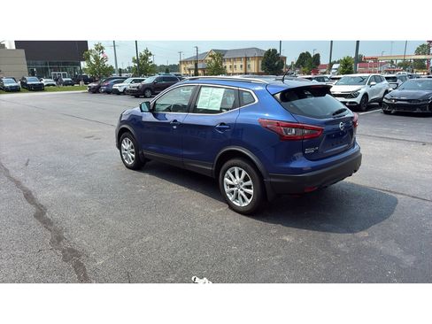 Used 2022 Nissan Rogue Sport SV w/ Technology Package AWD/4WD image 5