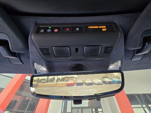 Used 2022 Chevrolet Corvette Stingray w/ Engine Appearance Package image 27