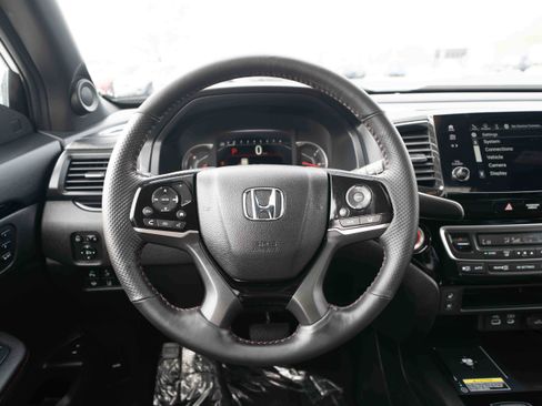 Certified 2024 Honda Passport Black Edition image 21