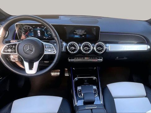 Used 2020 Mercedes-Benz GLB 250 image 16