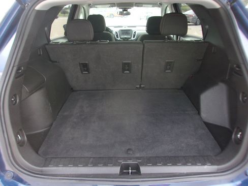 Used 2022 Chevrolet Equinox LT AWD/4WD image 16
