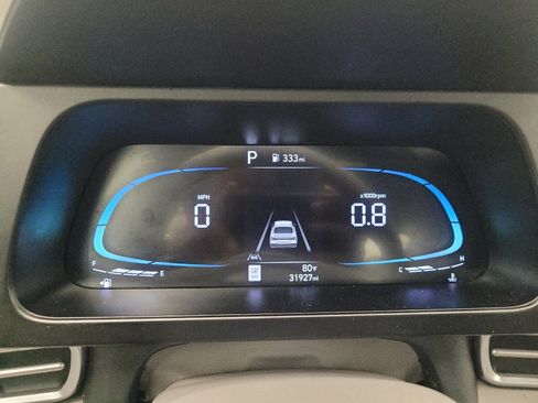 Used 2025 Hyundai Elantra SE FWD image 23