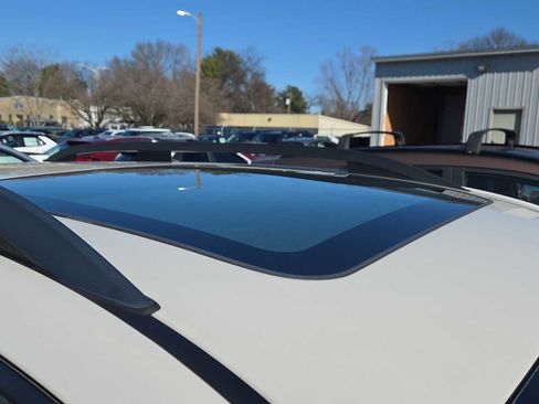 Used 2015 Subaru Forester 2.5i Premium w/ All-Weather Package image 3