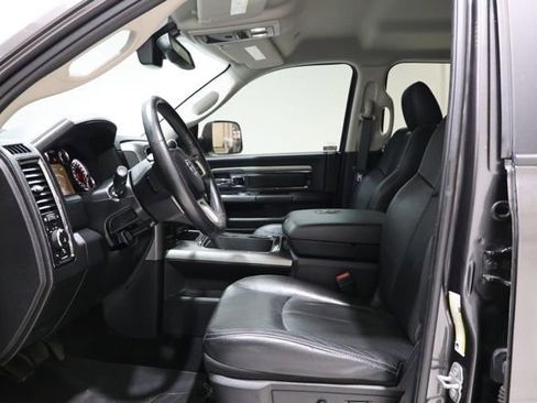 Used 2018 RAM 2500 Laramie w/ Sport Appearance Group AWD/4WD image 16