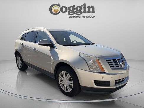 Used 2016 Cadillac SRX Luxury w/ Driver Awareness Package image 7