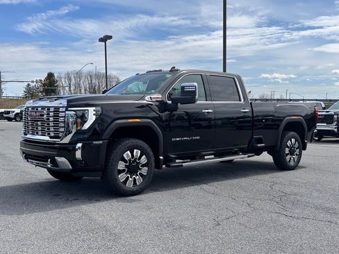 New 2026 GMC Sierra 3500 Denali w/ Denali Reserve Package AWD/4WD image 2