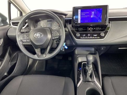 Used 2025 Toyota Corolla LE FWD image 13