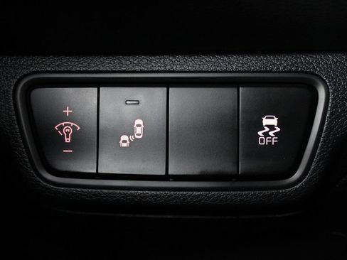 Used 2023 Kia Forte LXS w/ LXS Technology Package image 22