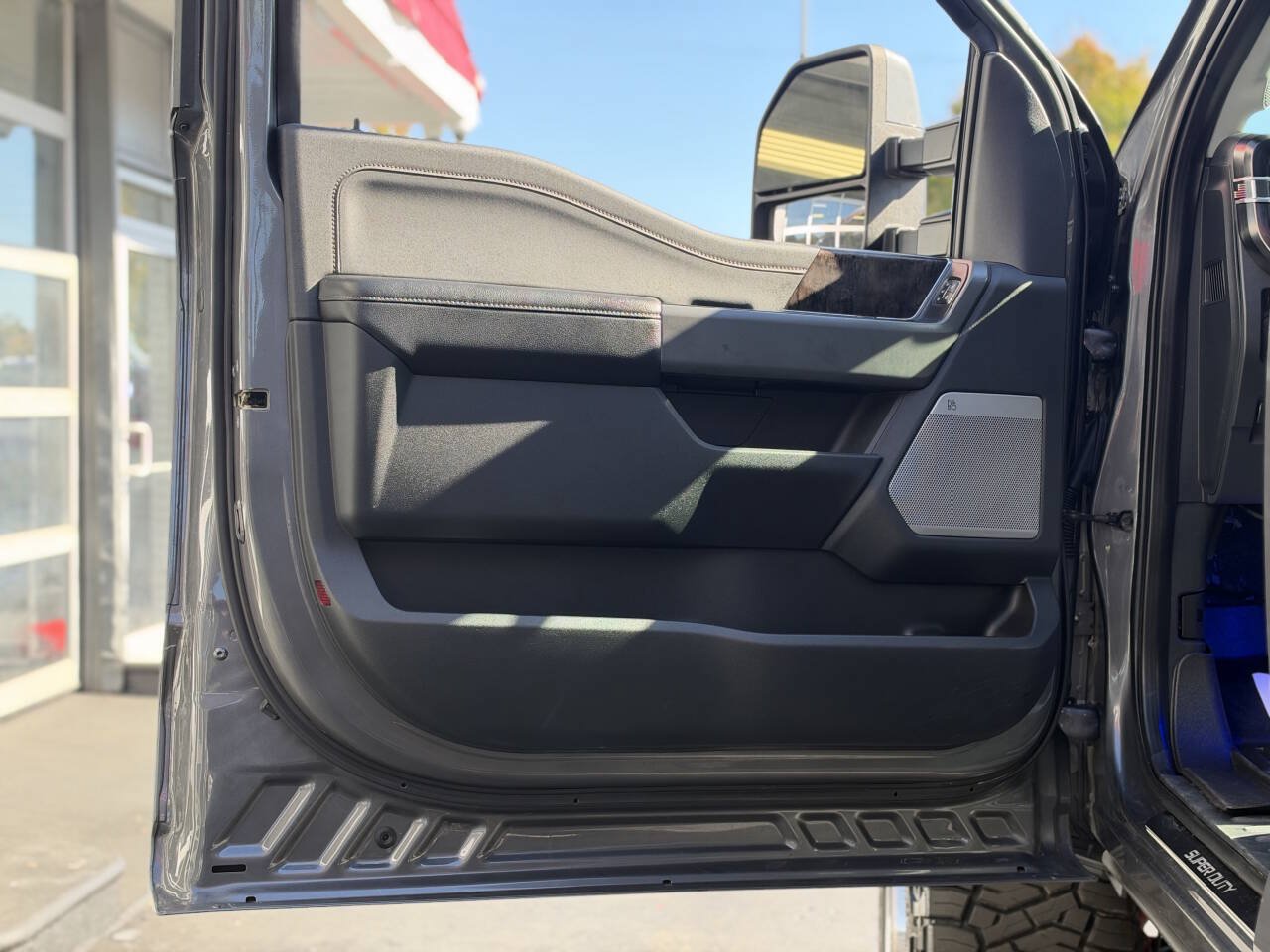 Used 2023 Ford F250 Lariat AWD/4WD image 19