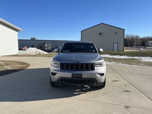 Used 2016 Jeep Grand Cherokee Limited 75th Anniversary image 2