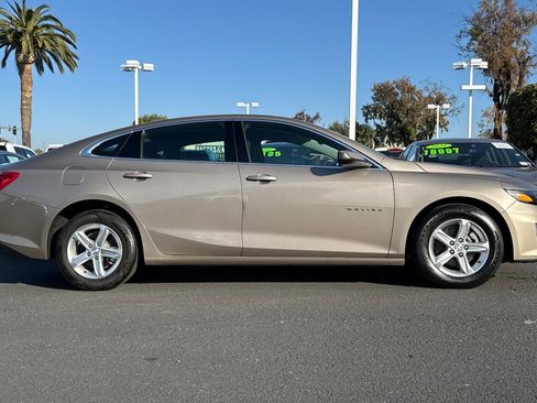 Used 2024 Chevrolet Malibu LT image 4