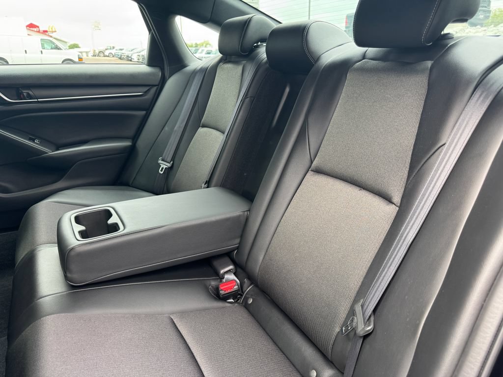 Used 2022 Honda Accord Sport image 30