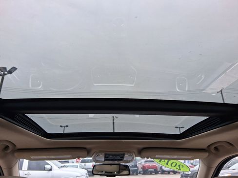 Used 2014 Jeep Grand Cherokee Limited w/ Luxury Group II image 17