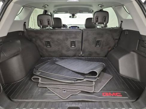 Used 2020 GMC Terrain SLT w/ Preferred Package image 8