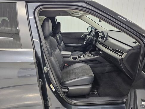 Used 2024 Mitsubishi Outlander SE AWD/4WD image 20