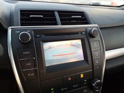 Used 2017 Toyota Camry SE FWD image 15