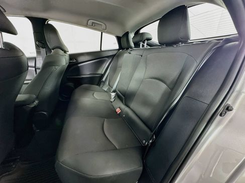 Used 2022 Toyota Prius L Eco FWD image 24