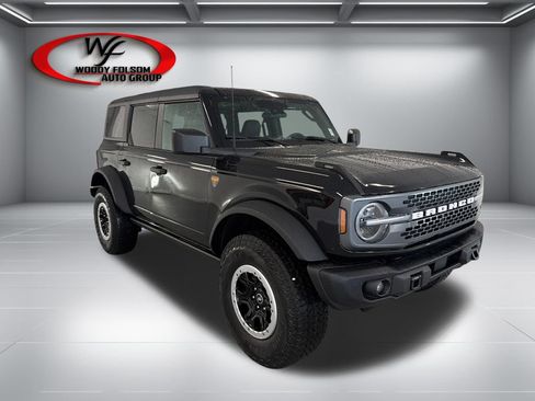 New 2026 Ford Bronco Badlands w/ Sasquatch Package AWD/4WD image 3
