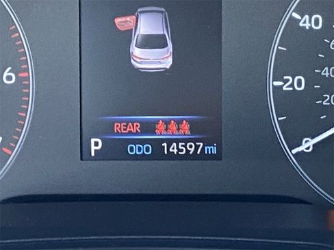 Certified 2025 Toyota Corolla LE image 33