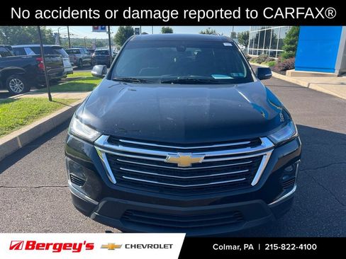 Used 2023 Chevrolet Traverse LT w/ LPO, Floor Liner Package AWD/4WD image 2