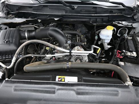 Used 2022 RAM 1500 Classic SLT w/ Protection Group AWD/4WD image 12