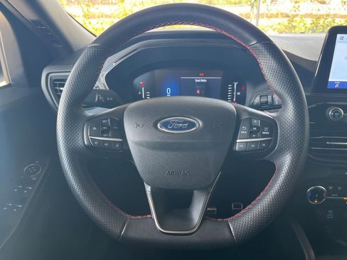 Used 2023 Ford Escape ST-Line image 28