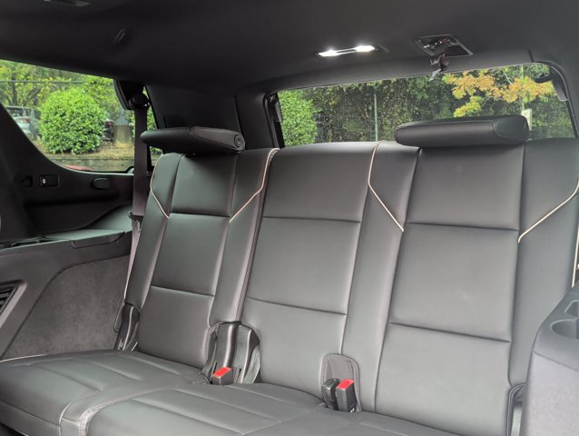 Used 2021 Cadillac Escalade Premium Luxury w/ Performance Package AWD/4WD image 23
