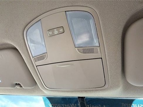 Used 2017 Hyundai Elantra SE image 19