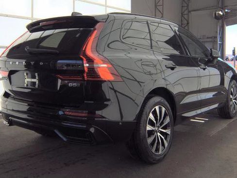 Used 2025 Volvo XC60 B5 Plus image 3
