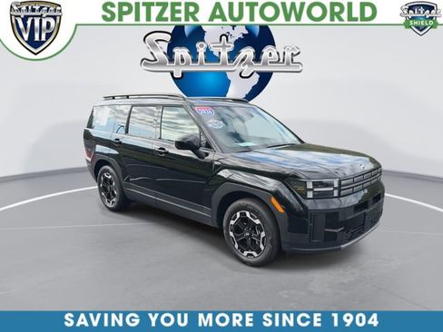 Used 2026 Hyundai Santa Fe SEL FWD image 2