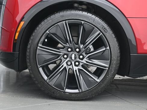 Used 2024 Cadillac Lyriq Sport w/ Nappa Leather Package AWD/4WD image 33