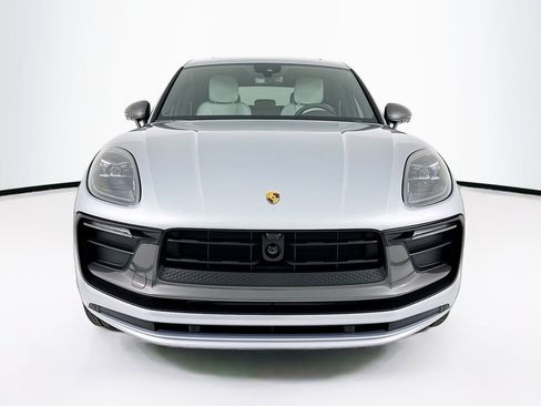 New 2026 Porsche Macan Turbo image 6