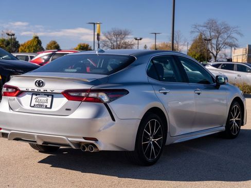 Used 2023 Toyota Camry SE image 7
