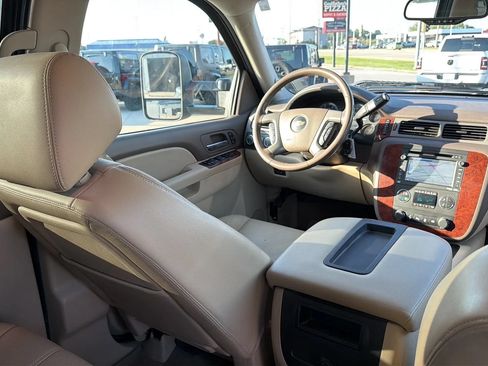 Used 2013 Chevrolet Silverado 2500 LTZ w/ LTZ Plus Package AWD/4WD image 78
