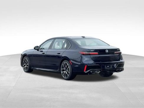 Certified 2023 BMW 760i xDrive 760i xDrive image 5