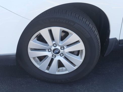 Used 2018 Subaru Outback 2.5i AWD/4WD image 23