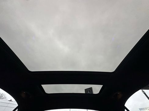 Used 2025 Mercedes-Benz C 300 4MATIC Sedan image 18