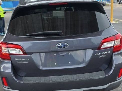 Used 2015 Subaru Outback 3.6R Limited AWD/4WD image 5