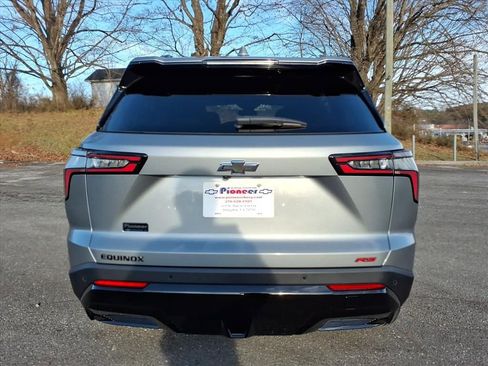 New 2026 Chevrolet Equinox RS w/ Convenience Package III FWD image 4