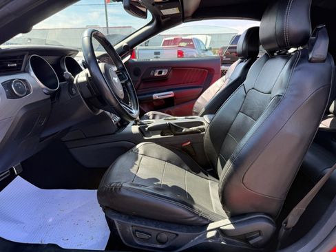 Used 2020 Ford Mustang Premium RWD image 25