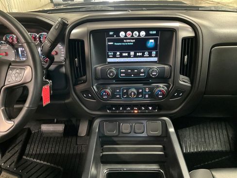 Used 2019 GMC Sierra 2500 SLT w/ Duramax Plus Package image 18