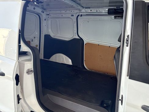 Used 2021 Ford Transit Connect XLT FWD image 17