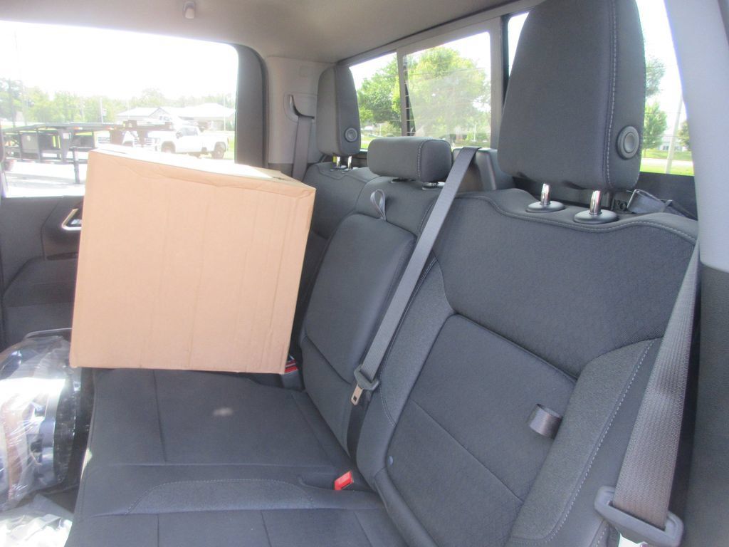 New 2026 GMC Sierra 3500 SLE w/ SLE Value Package AWD/4WD image 13