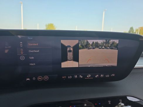 New 2026 Buick Enclave Avenir w/ Super Cruise Package FWD image 25