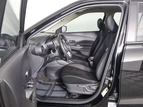 Used 2022 Nissan Kicks S FWD image 26