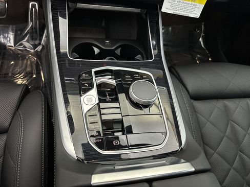 New 2026 BMW X5 xDrive40i w/ M Sport Package AWD/4WD image 23