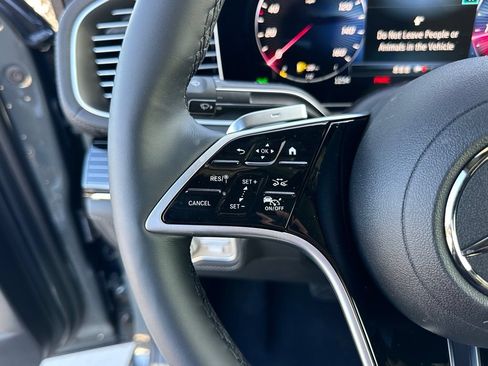 Used 2025 Mercedes-Benz GLE 450 4MATIC Coupe image 18
