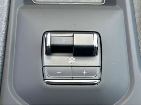 New 2025 GMC Sierra 2500 AT4 w/ AT4 Premium Plus Package image 22