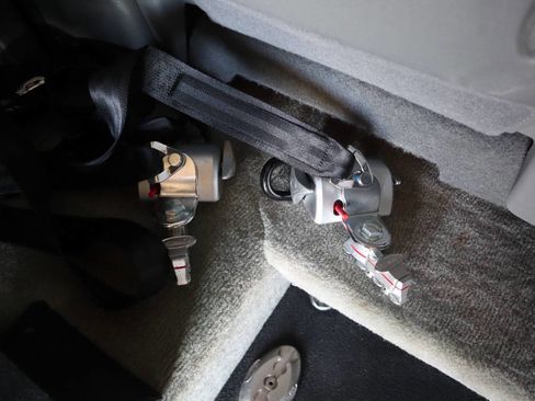 Used 2007 Chrysler Town & Country Touring w/ Leather Interior Group image 36